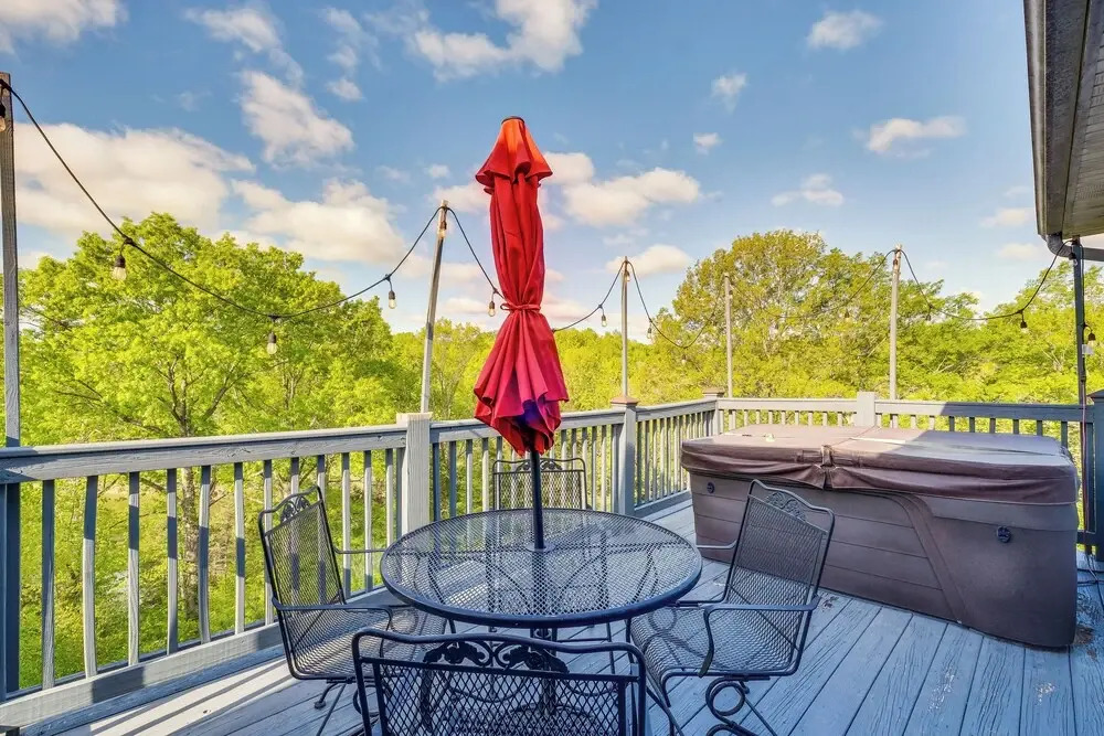 Taylorsville Cottage w/ Hot Tub & Lake Access