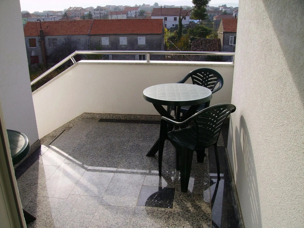 Oliva - 800 m from sea - A4(2+1)