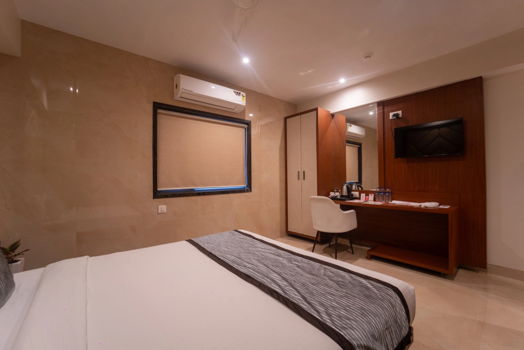 Shyanu Lords Eco Inn Airoli-Near Mindspace