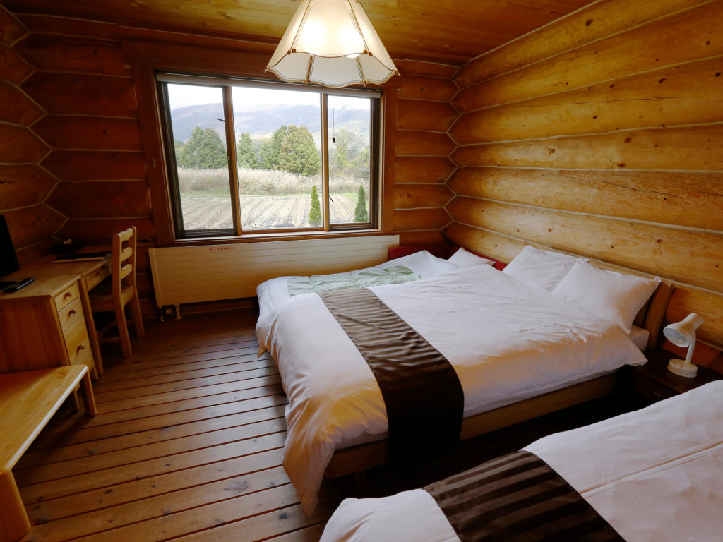 Reposer Hakuba Hotel and Offsite Villa