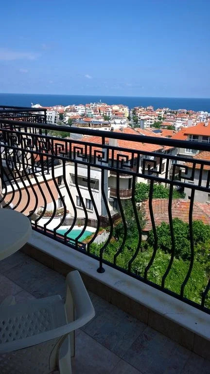 Elinor Guest House