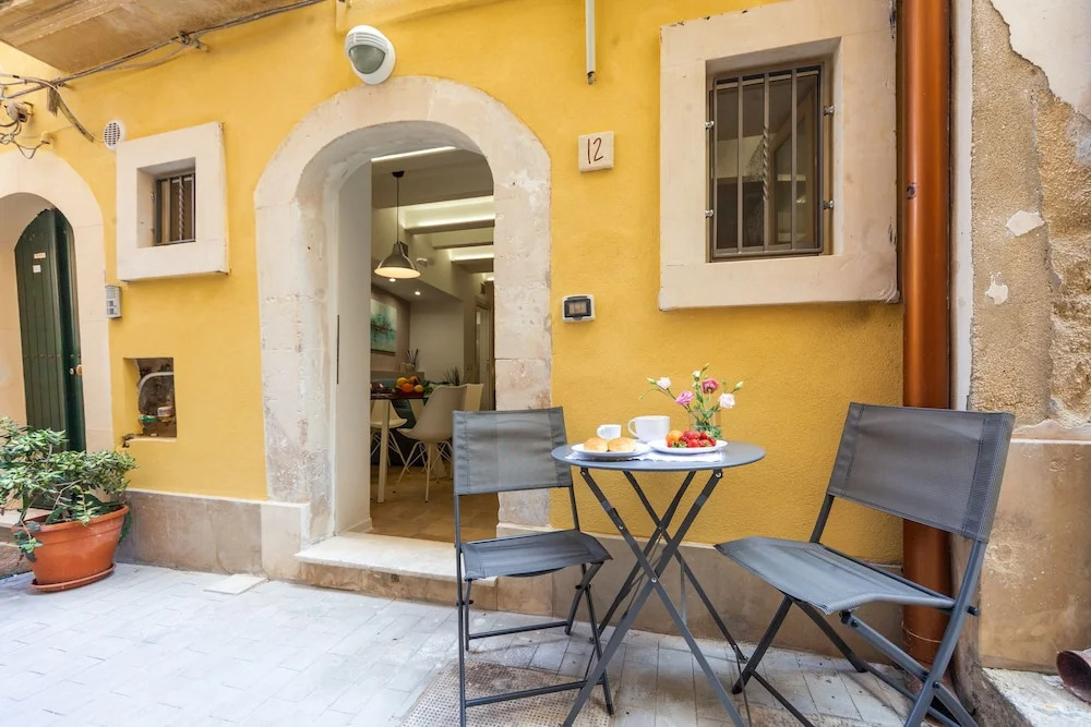 Ortigia Calia e Simenza