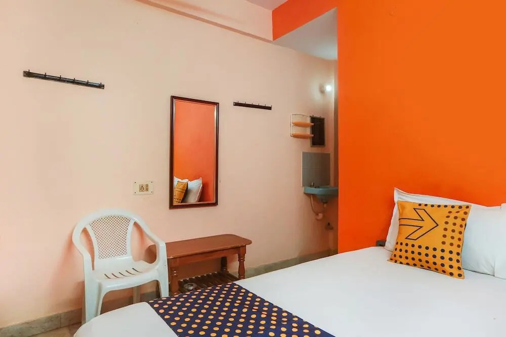 Spot On Annai Guest House