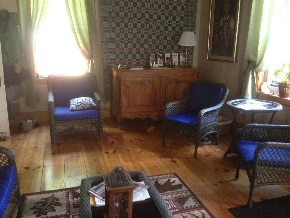 Auberge Chesleys Inn