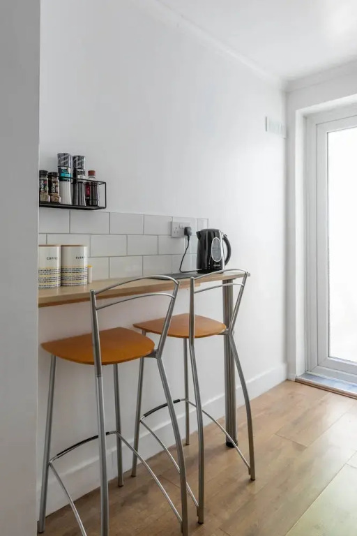Stylish 2Bd Family Hideaway In Dover