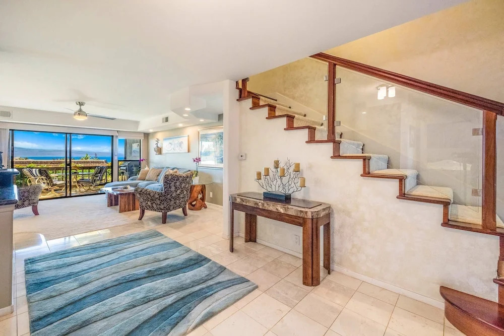 Ocean View Kaanapali Condo w 2 Lanais Loft AC Pool Walk to Beach