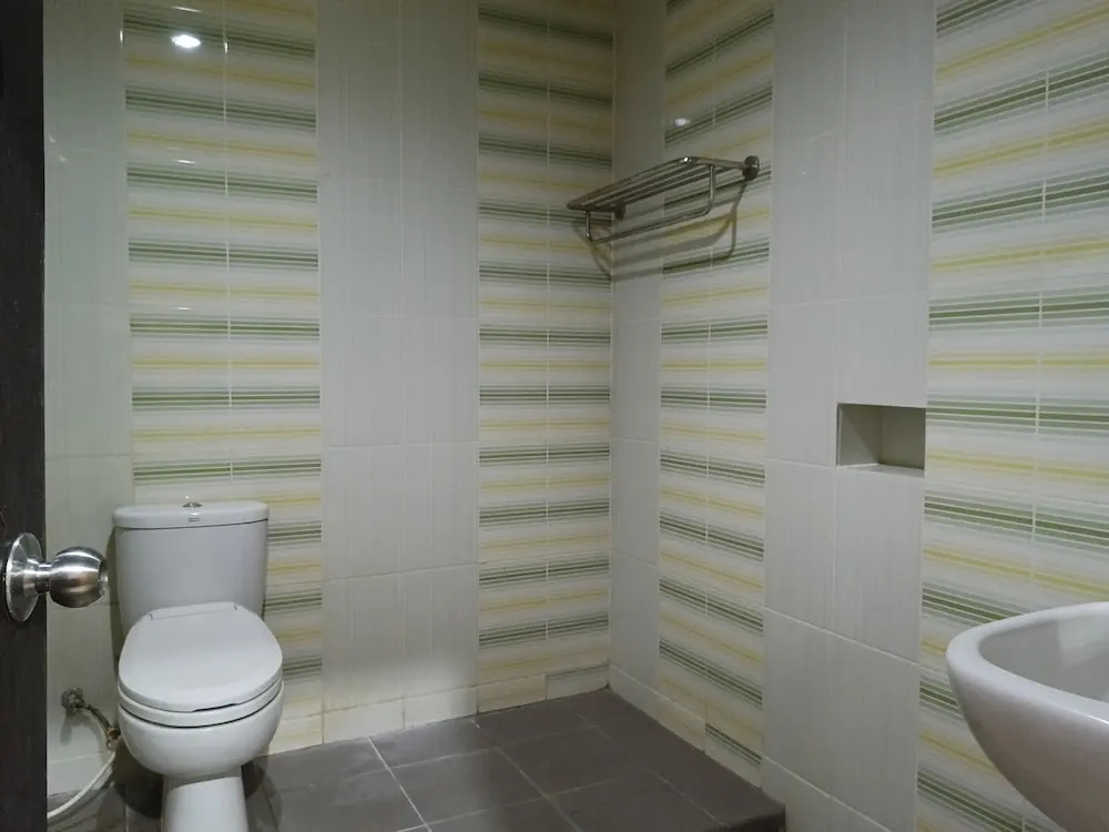 Collection O 93163 Hotel Grand Kartika