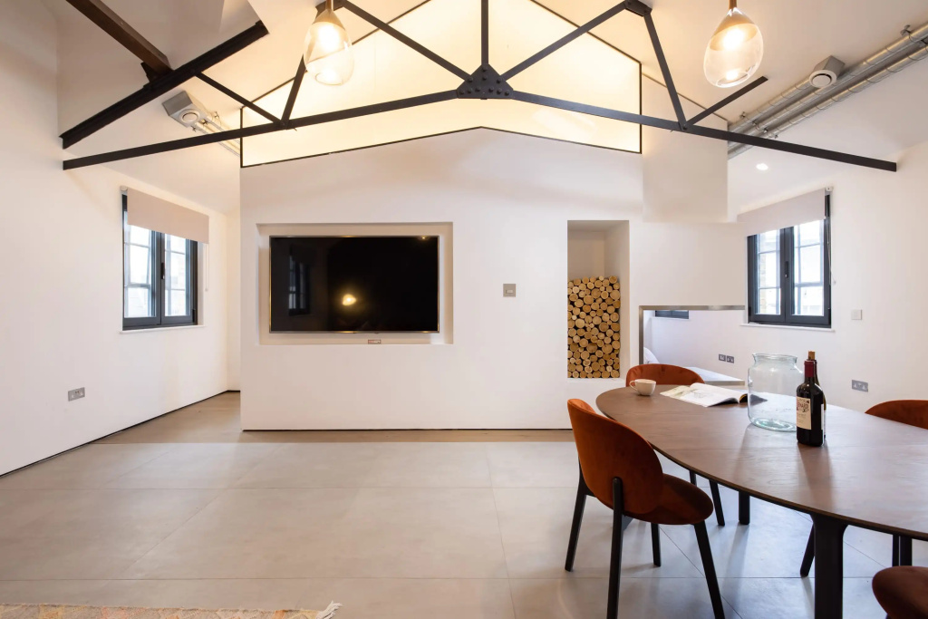Contemporary One Bedroom Apartment - Borough