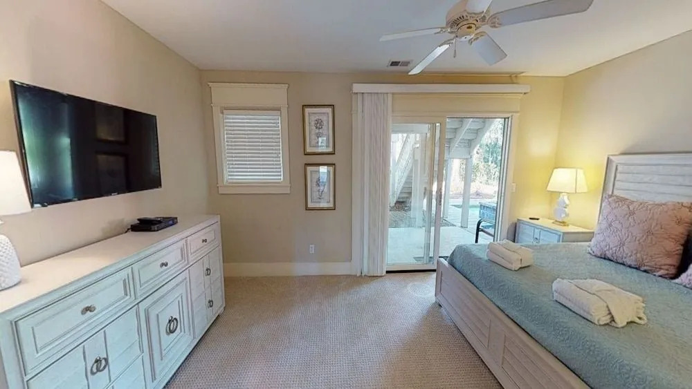 1B Sea Lane by RedAwning