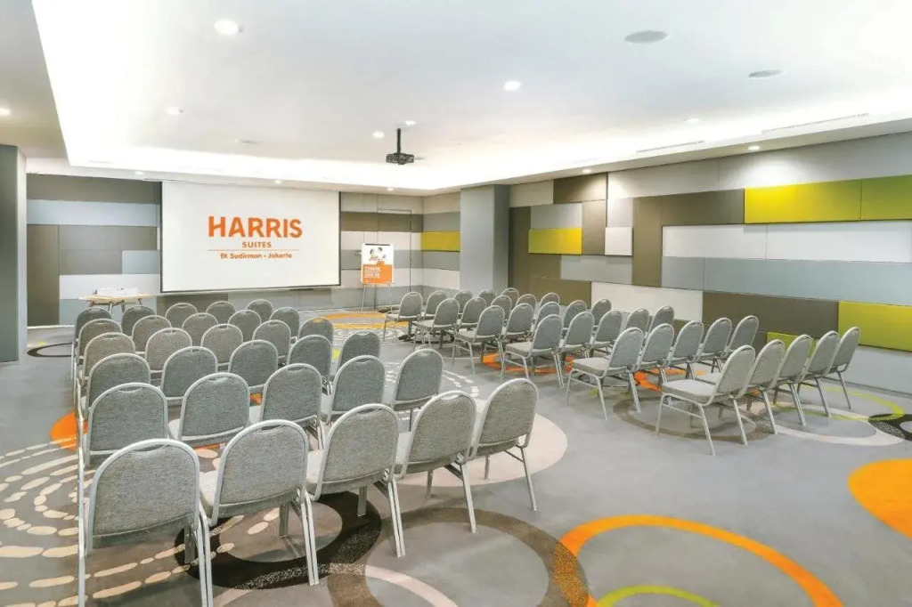 HARRIS Suites fx Sudirman