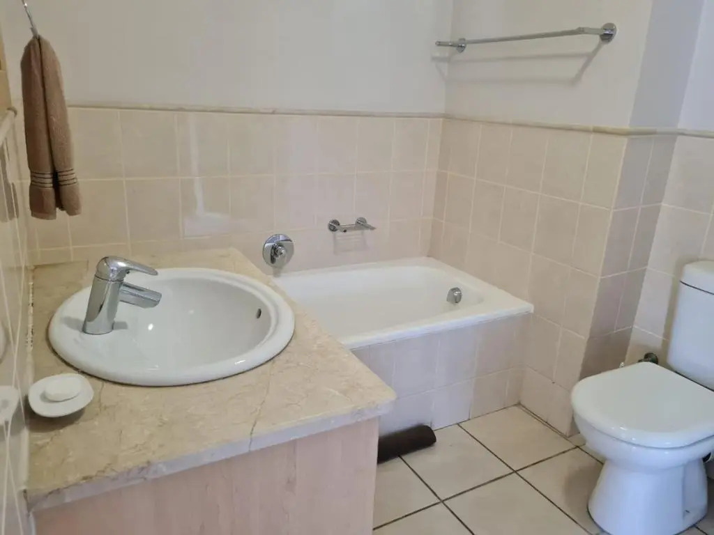 Point Village Accommodation - Santos 11