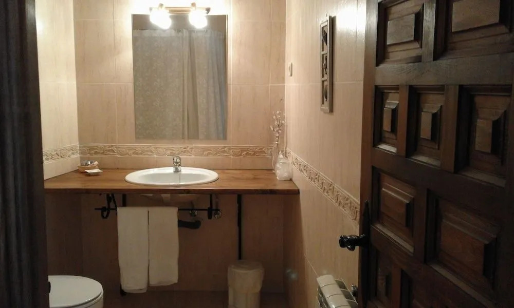 Hostal Rural Cumbres de Castilla