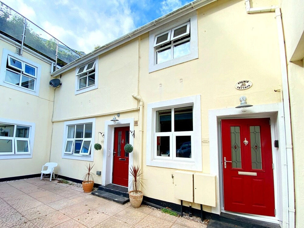 Upper Stable - The Stables Apartments at Meadfoot Bay