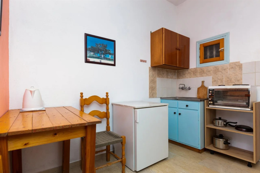 Alexandros Studios by Estia