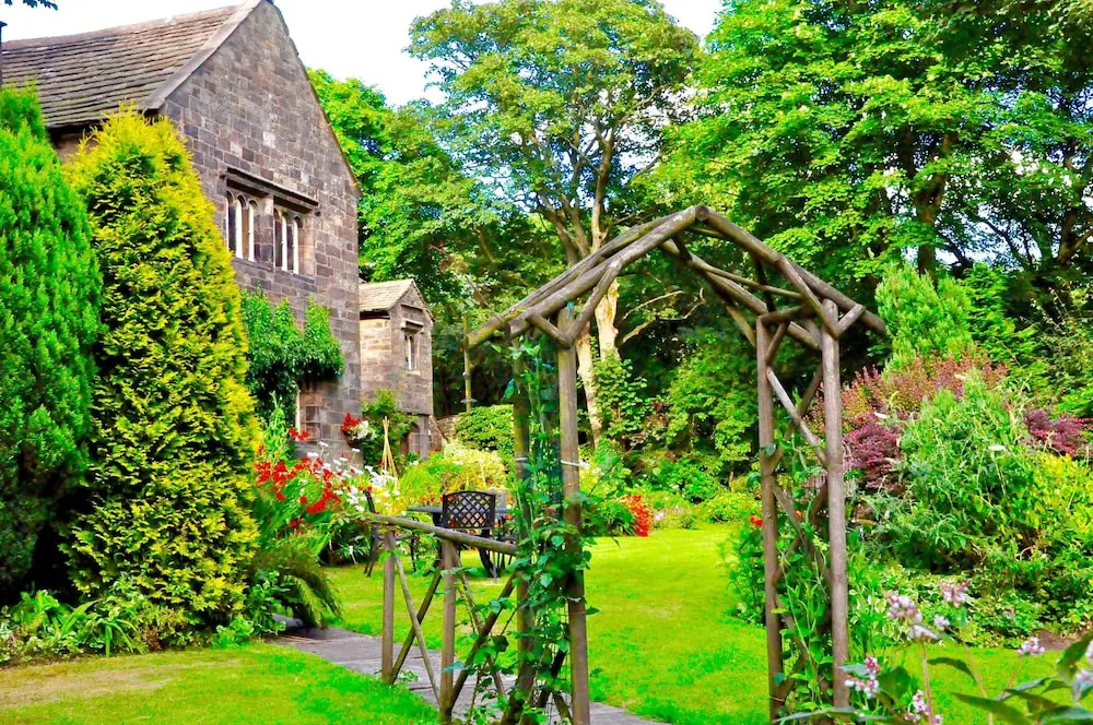 Hurstwood Hall