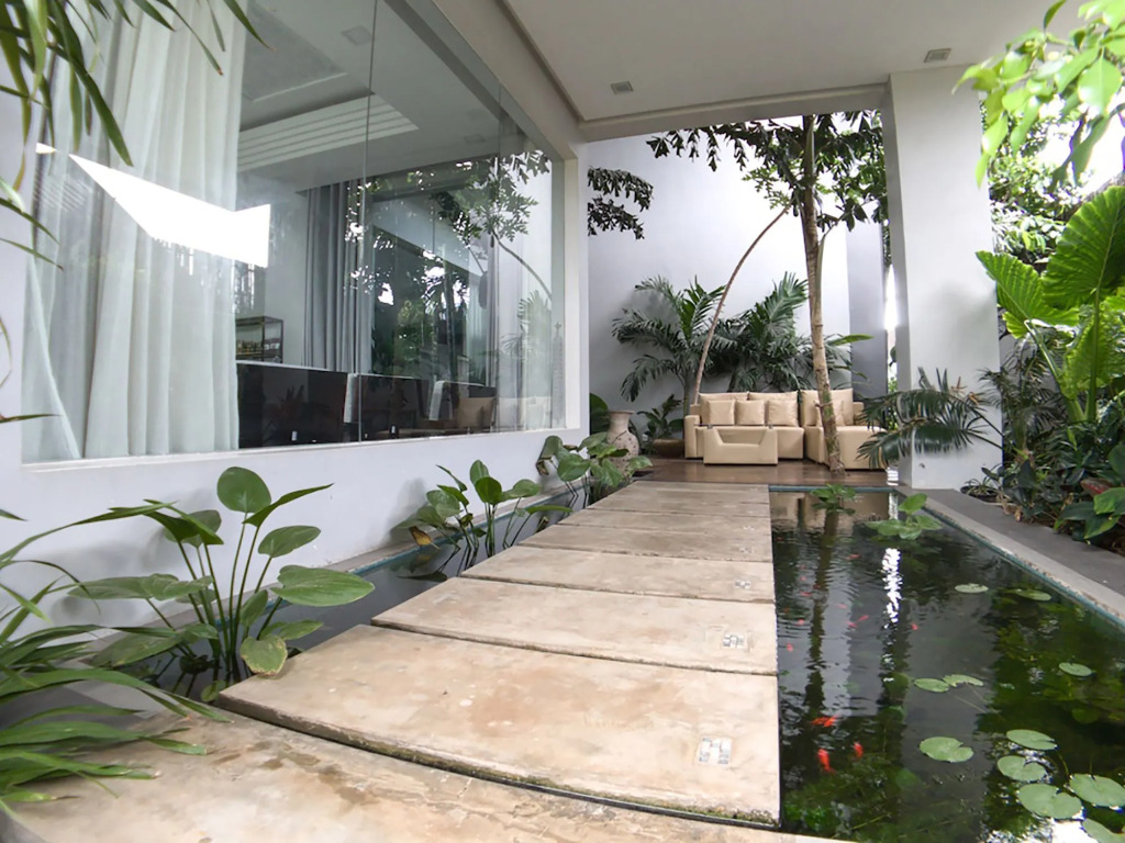 Hotel Five.S