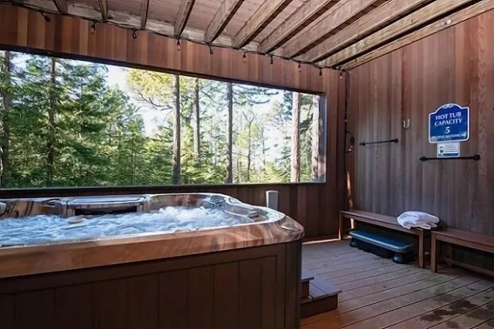 The Sonoma Treehouse 3 Bedroom Home by RedAwning