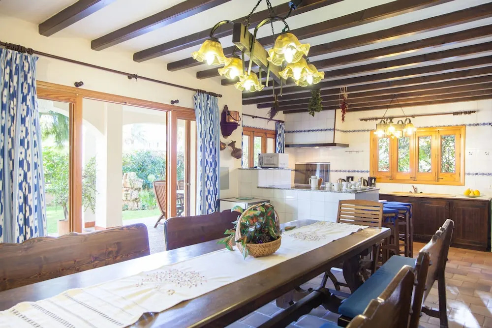 Villa Playa Esperanza by Rentallorca