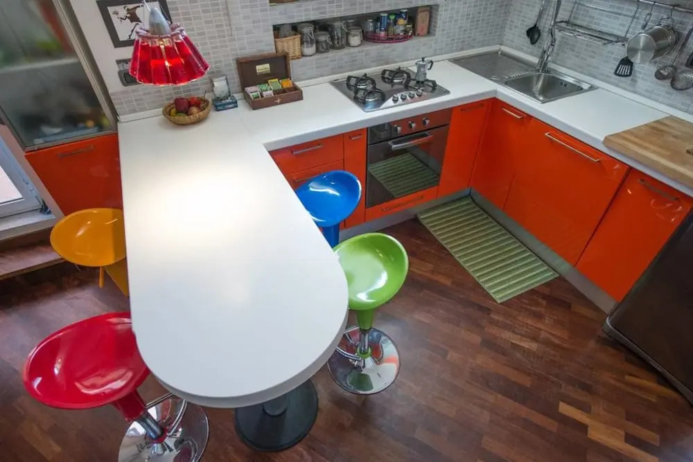 Nice and Colorful 2 bed Flat Near San Giovanni