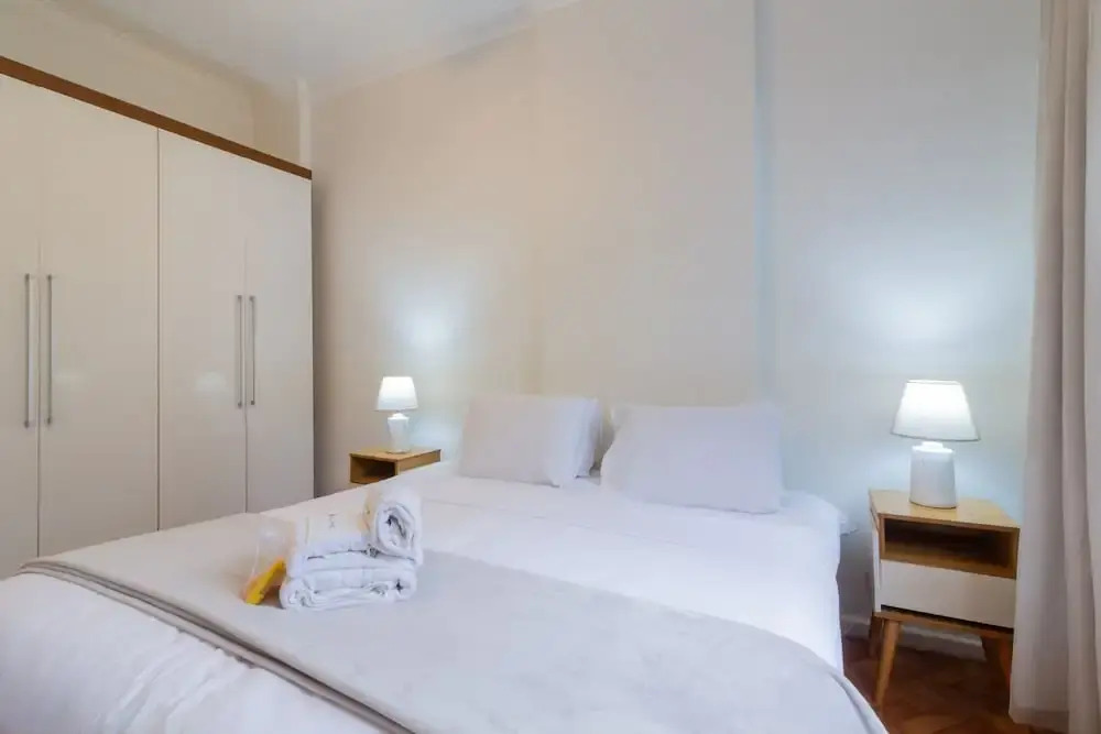 5 Minutes From Copacabana Beach Bi404