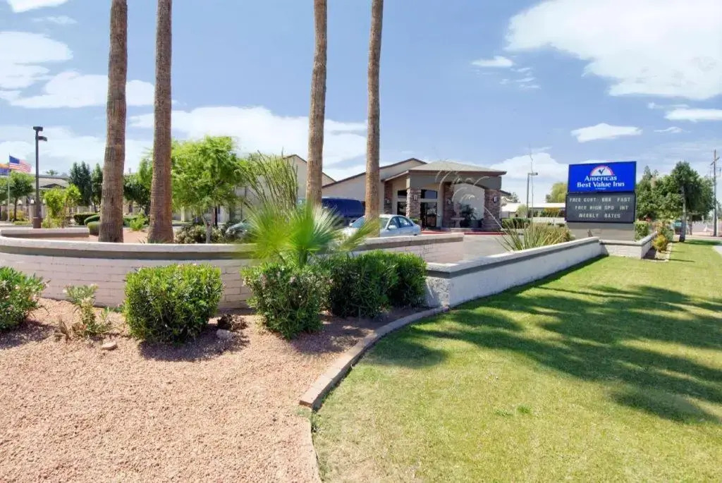 Days Inn Phoenix Interstate Highway 10 West
