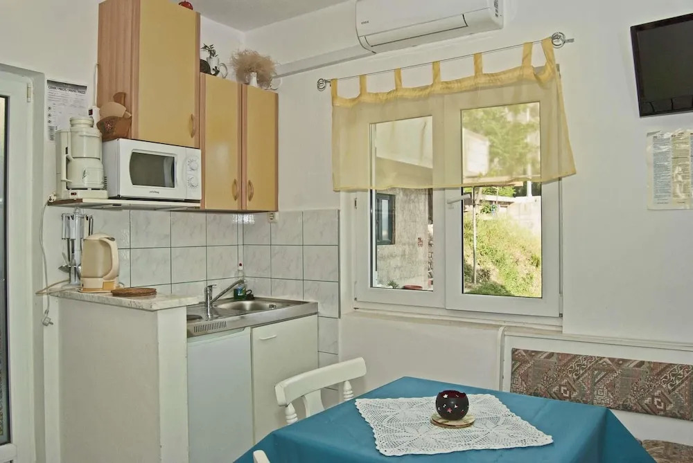 Apartments by the sea Gradac - Makarska - 21172