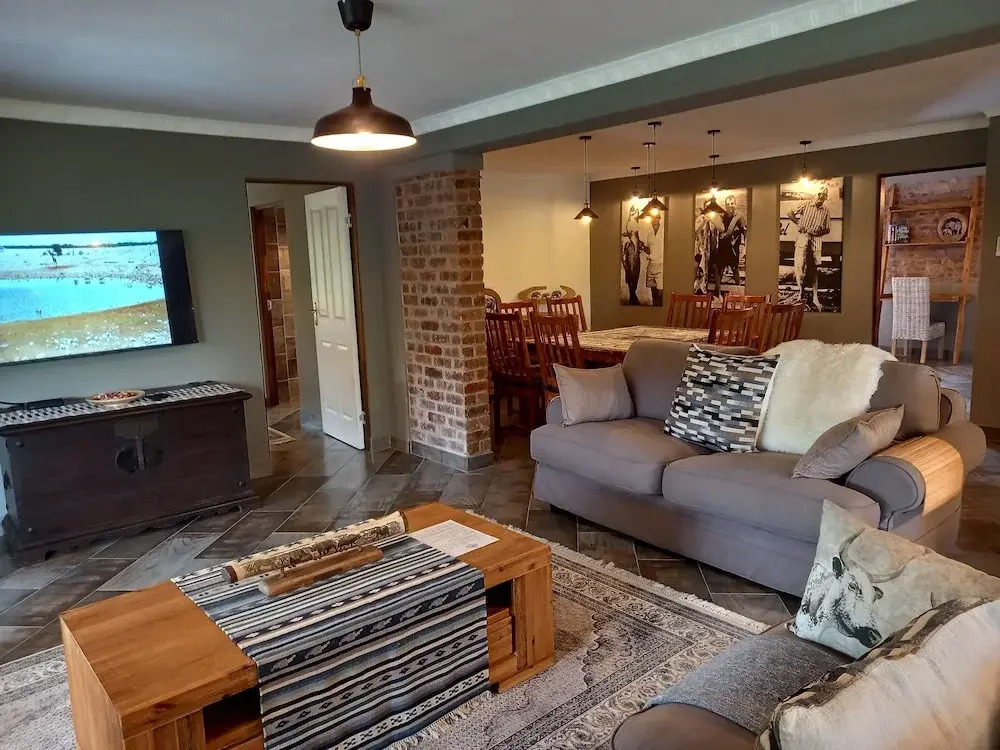 Hornbill Family Suites