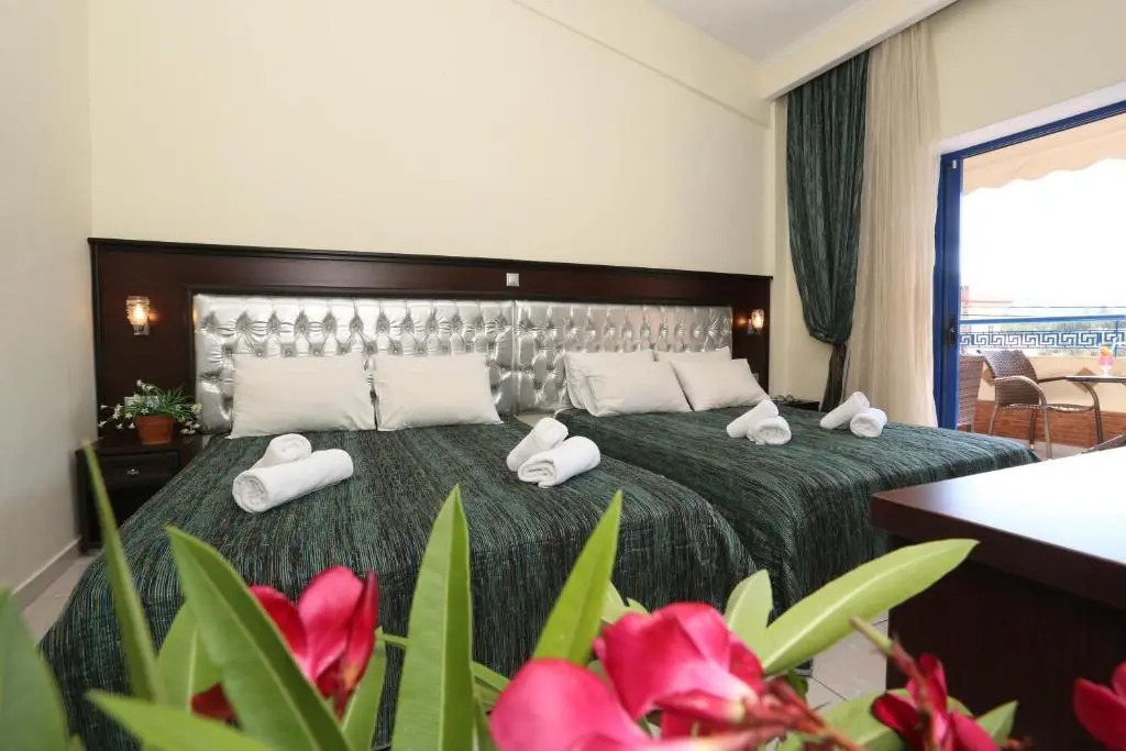 Philoxenia Village Hotel-Studios