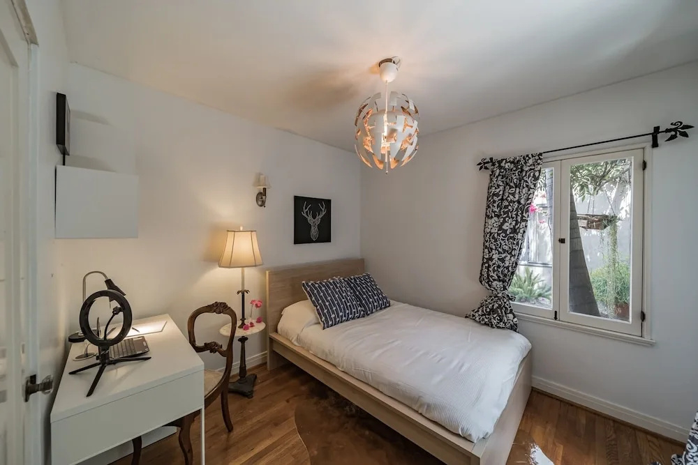 1925 Spanish Villa Retreat Near Disneyland In Historic Park Santiago 3 Bedroom Home by Redawning