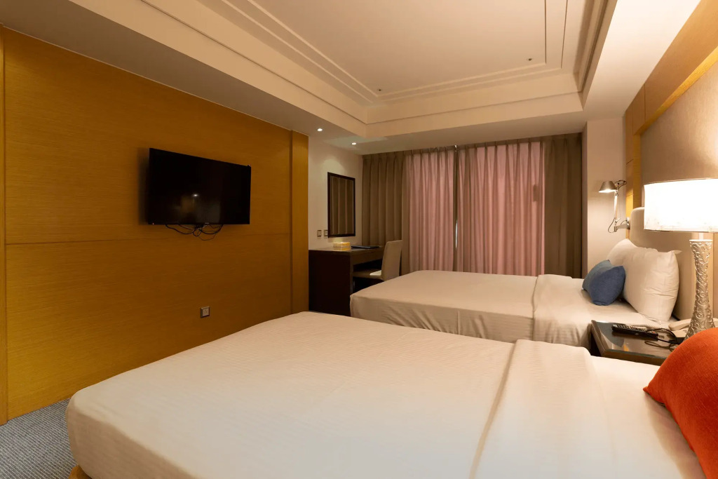 Ever Delightful Business Hotel