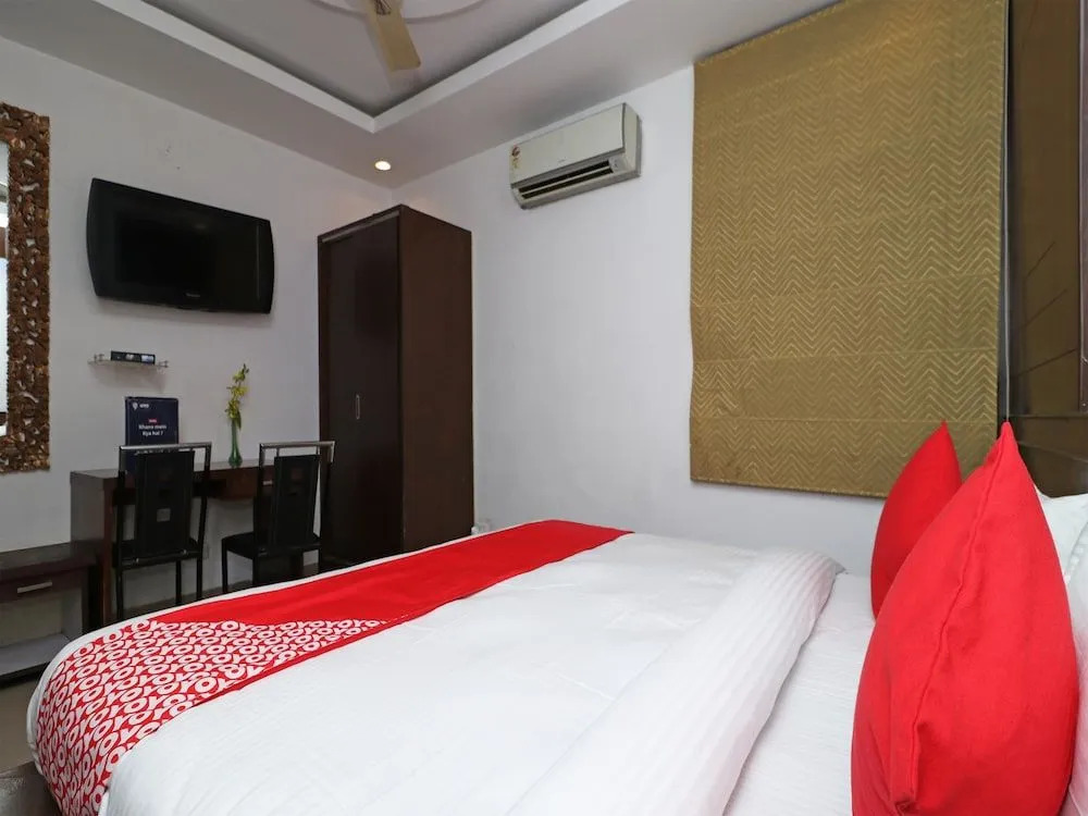 OYO 12780 New Hotel Rajwada