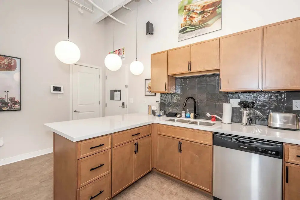 The 333 Suites 2nd Floor Retreat