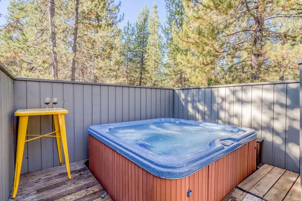 Red Cedar Lane 60