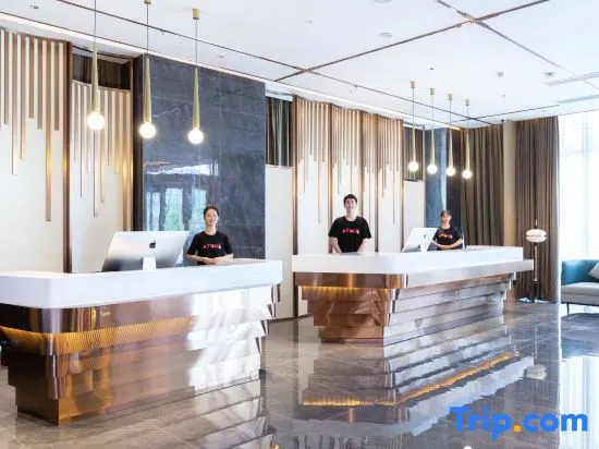 Atour Hotel Yibin West Railway Station