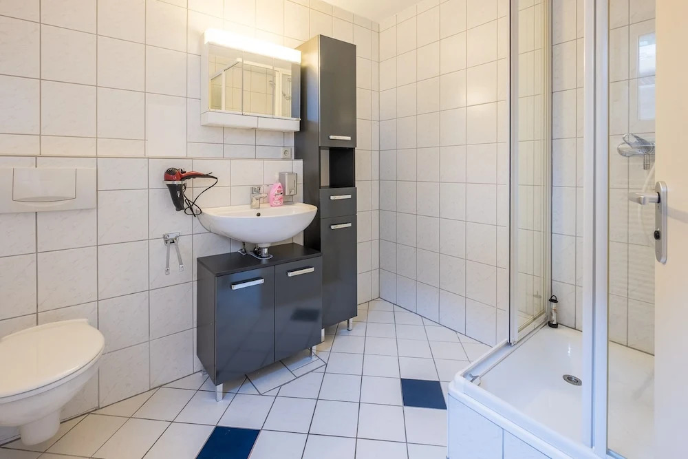 Awad‘s White Apartment