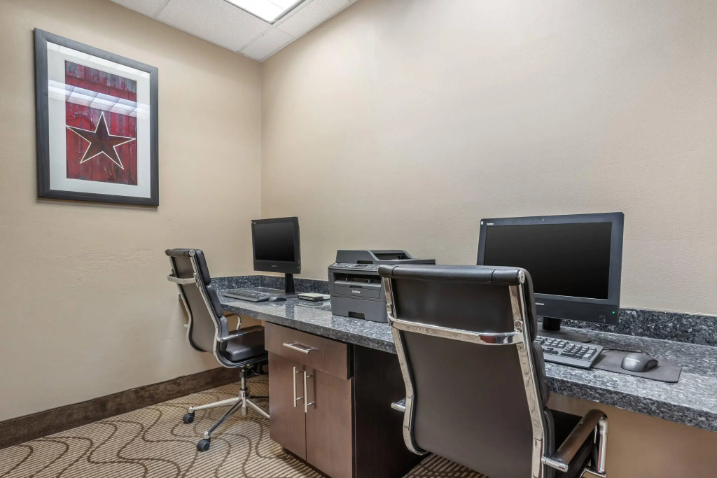 Comfort Suites Old Town Spring