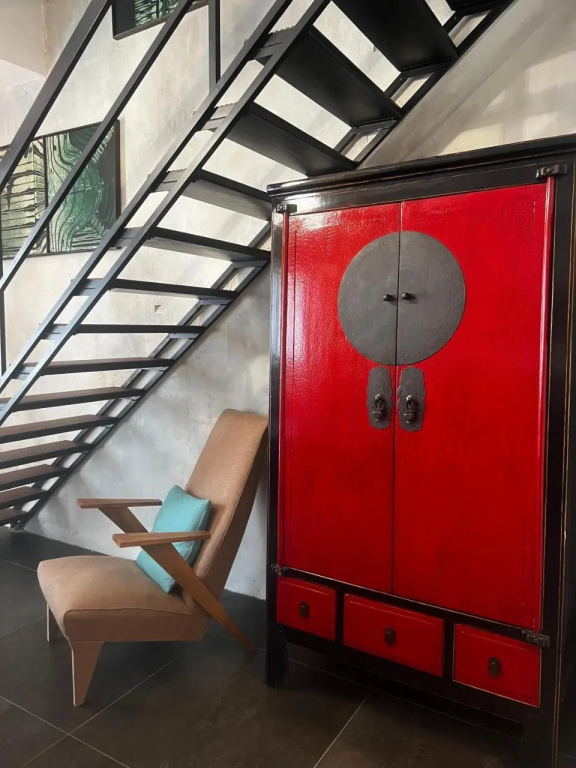 Studio 17