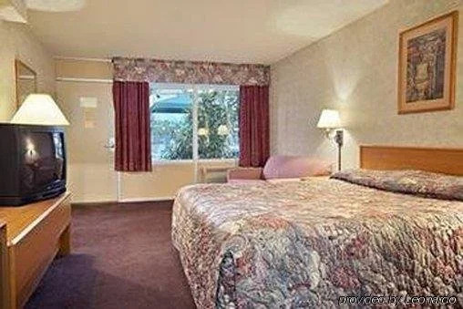 Plaza Hotel Fort Collins