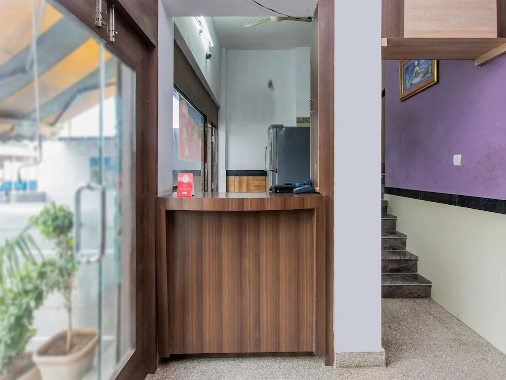 OYO 15569 Hotel Manorama Palace