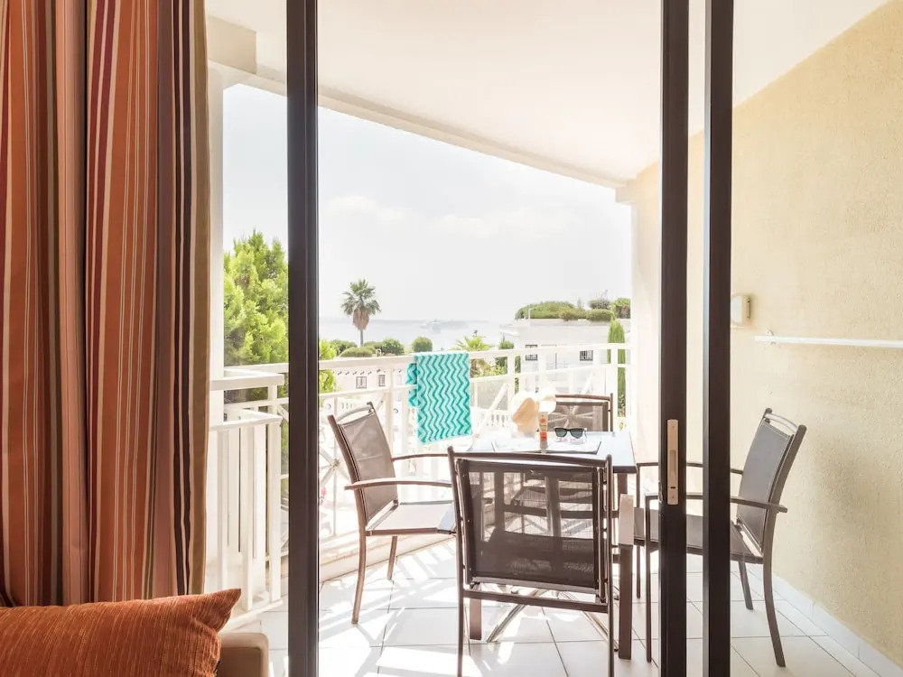 Studio Near the Boulevard in the Decadent City of Cannes