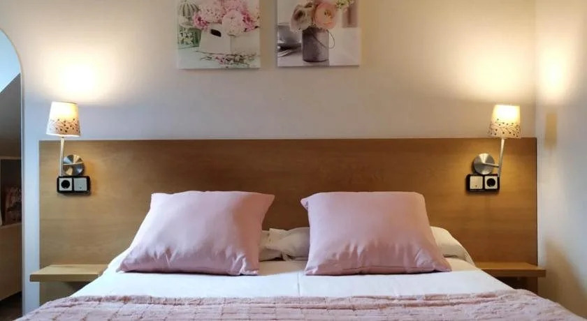 Aparthotel El Serch