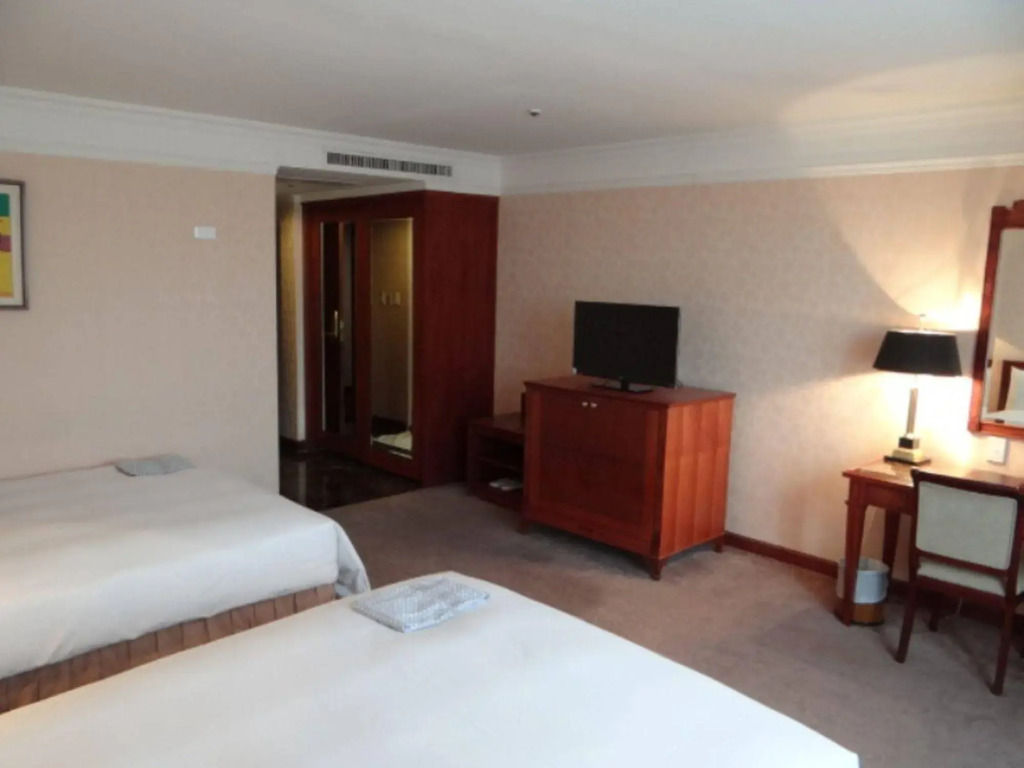 Crystal Plaza Hotel Kaohsiung