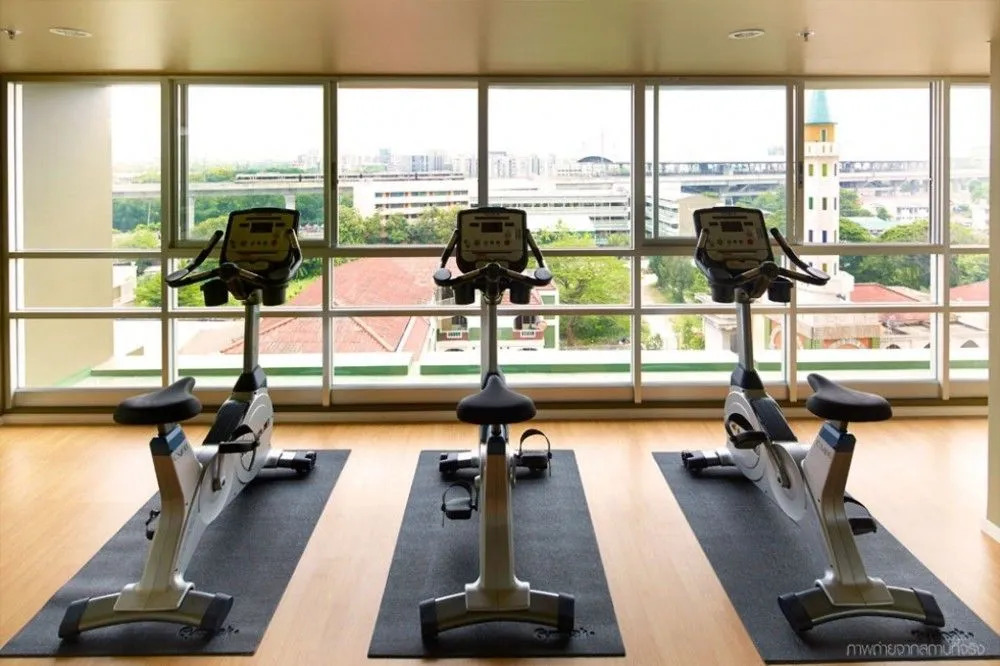Airport Link Hua Mak Condo