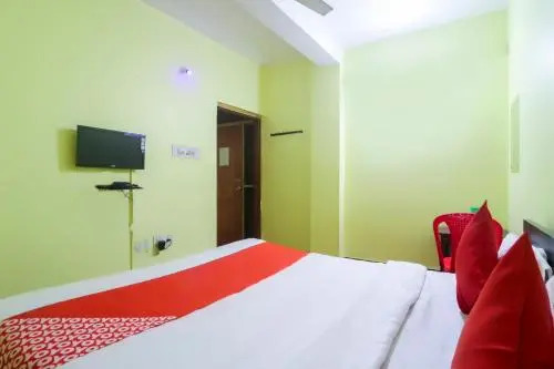 Shanti Bhavan by OYO Rooms