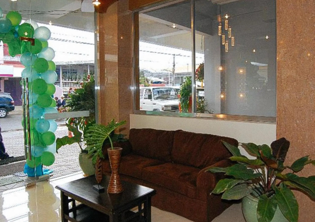 Sky Garden Hotel by RedDoorz