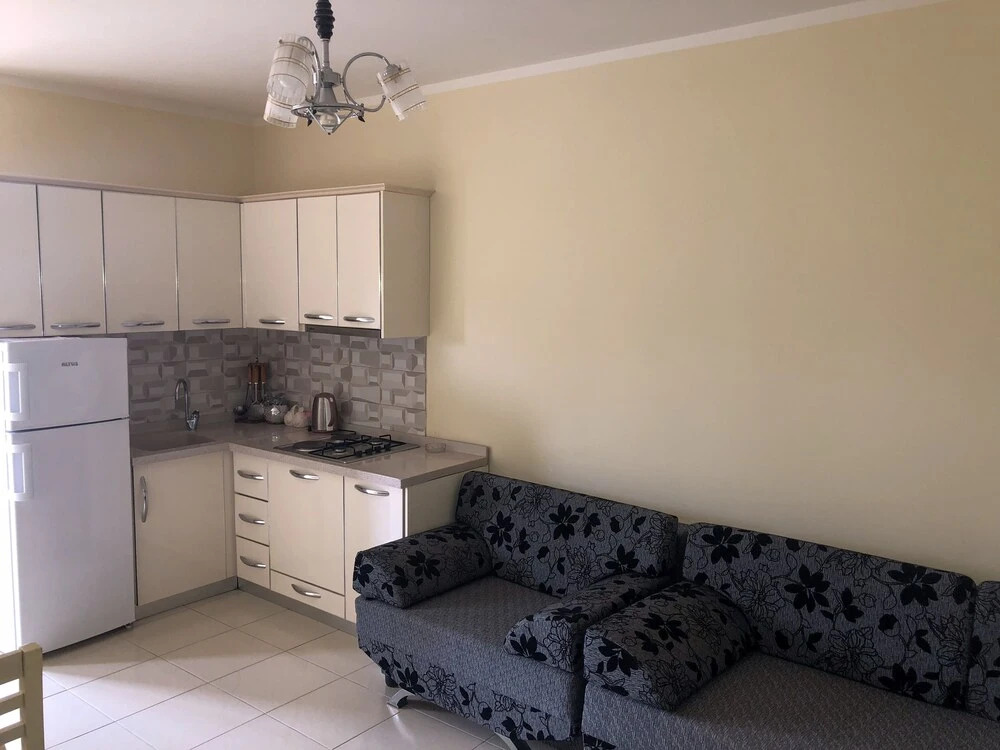 Kamberi Hotel & Apartments
