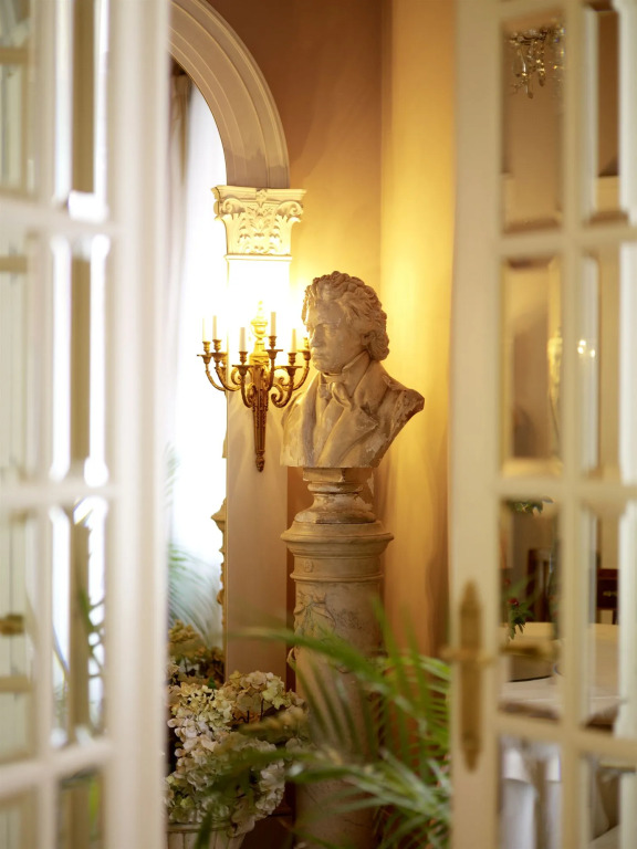 Hotel Opera