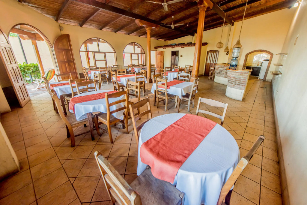 Hotel El Maltese - Lakefront