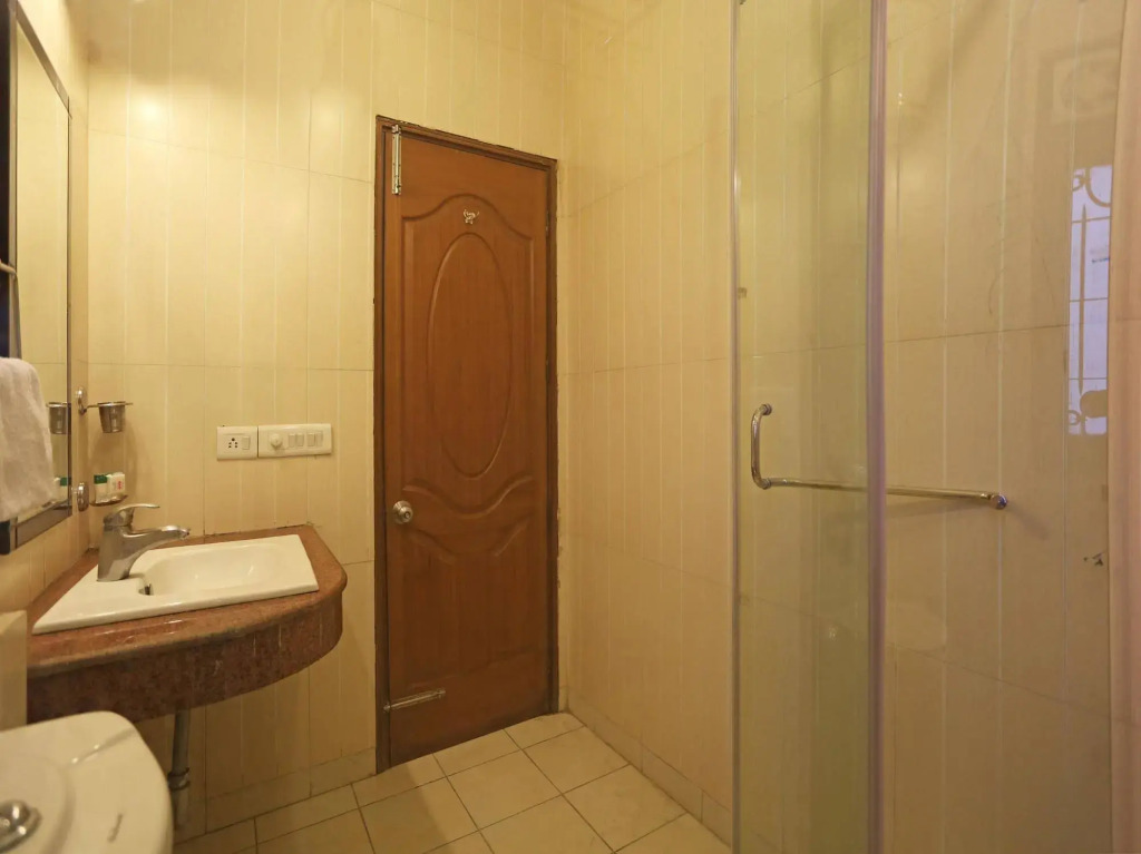 OYO Flagship 477 HUDA City Centre