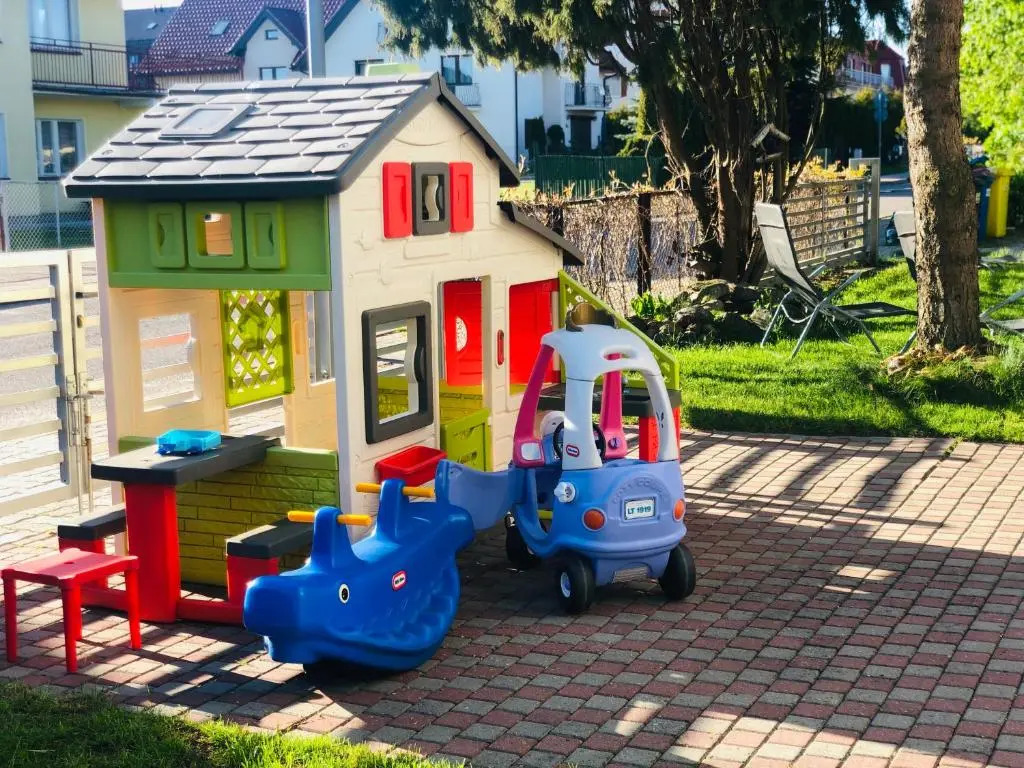 Pokoje i apartamenty Ula z pięknym ogrodem i śniadaniami